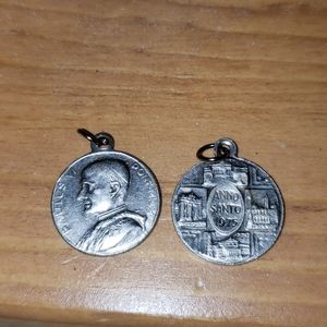 Catholic necklace pendant (Pope Paul VI)